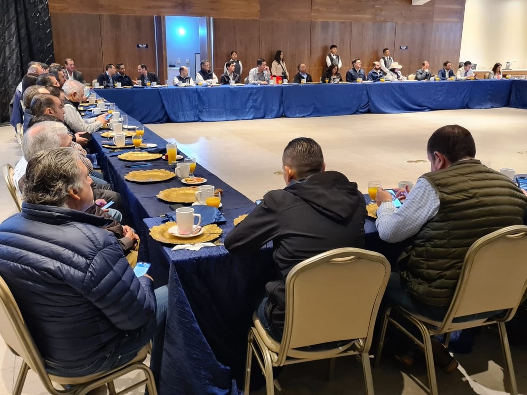 Anuncian secretarios que INM aumentará el número de agentes para atender situación migratoria