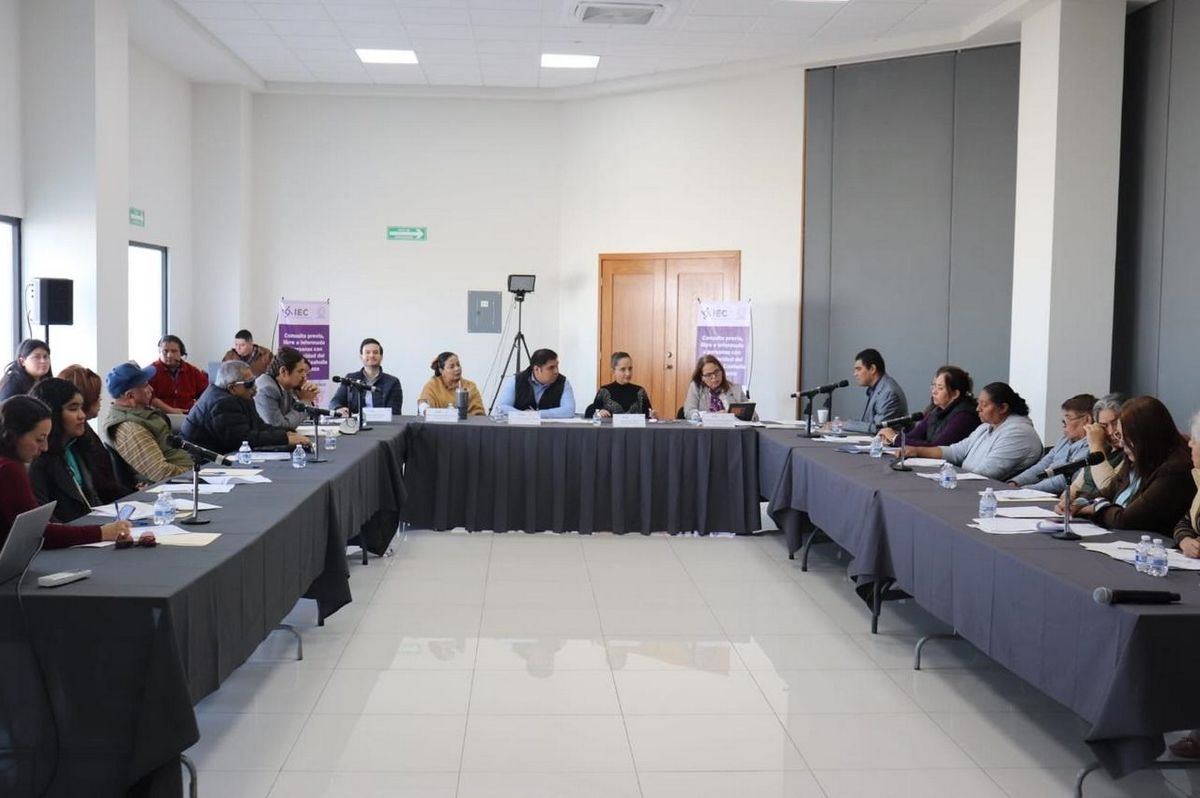 Dialoga IEC con personas con discapacidad sobre derechos político-electorales