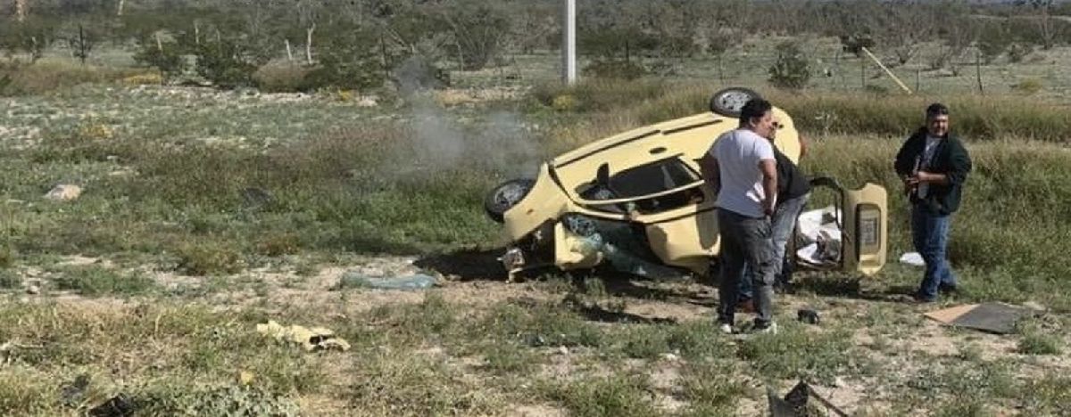 Fuerte accidente deja dos sin vida en la carretera a Monclova
