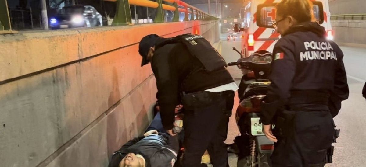 Motociclista ebrio se lesiona en accidente