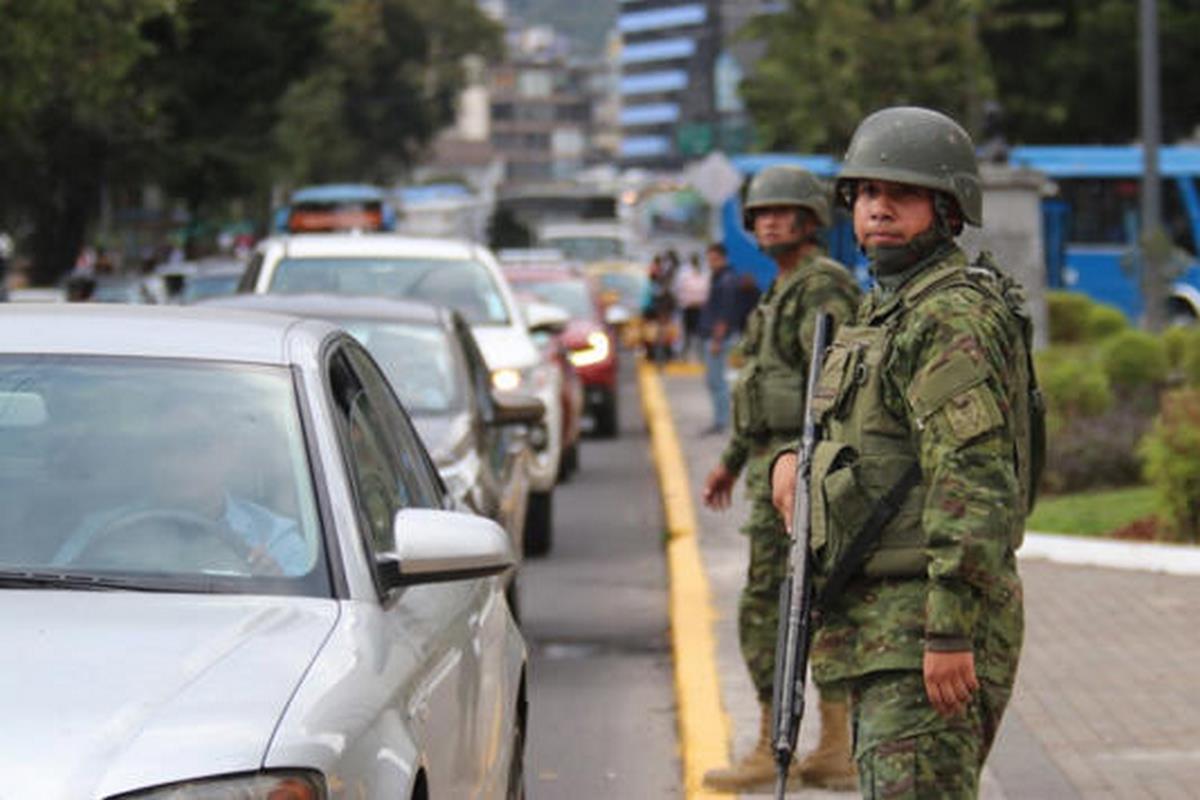 Perú declarará emergencia fronteriza por crisis en Ecuador