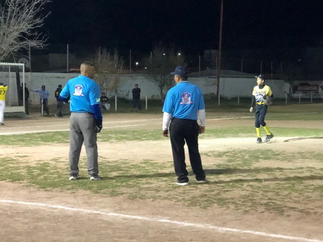 Piratas de Palaú eliminan a “Blue Jays”