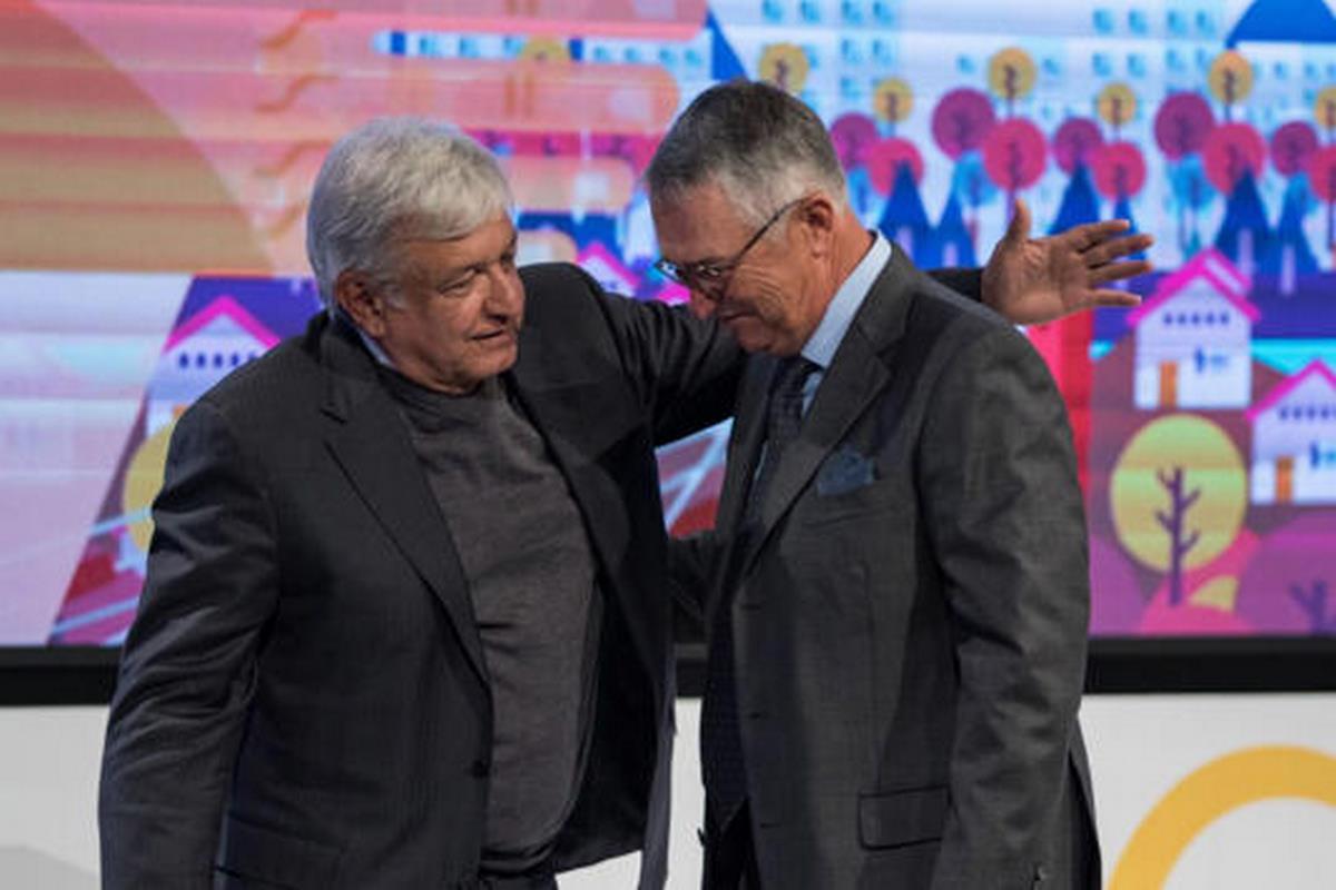 Salinas Pliego: “Presidencia orquesta campaña negra en mi contra; AMLO no sabe”