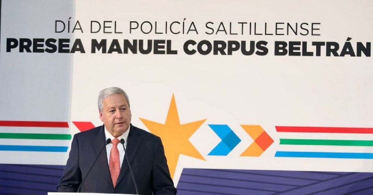 Entregan galardón a policías de Saltillo y anuncian 3er aumento salarial