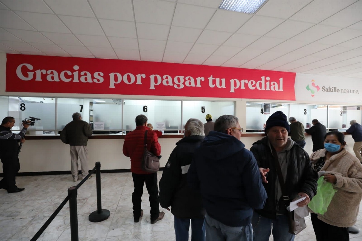 Agradece Chema Fraustro buena respuesta en pago del predial