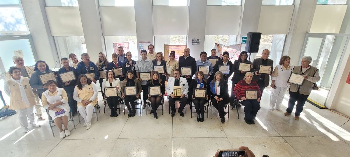 Reconoce IMSS Coahuila a organismos y personajes benefactores que apoyaron al Voluntariado durante 2023