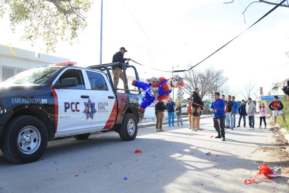 La PCC lleva a los Reyes Magos a la colonia Tierra y Esperanza