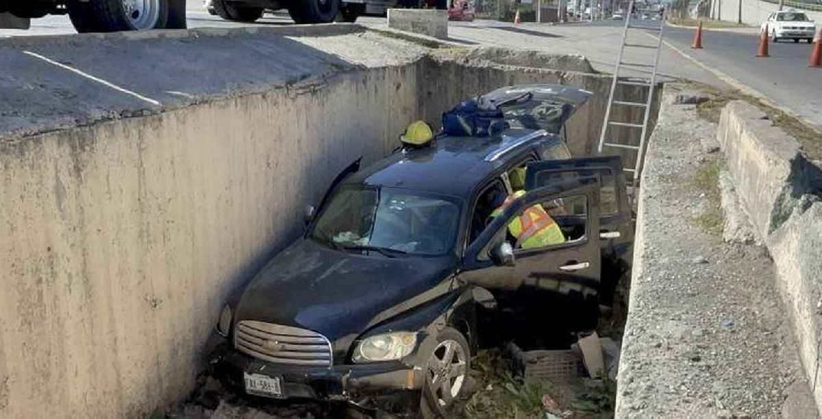 Se va al fondo del desagüe pluvial
