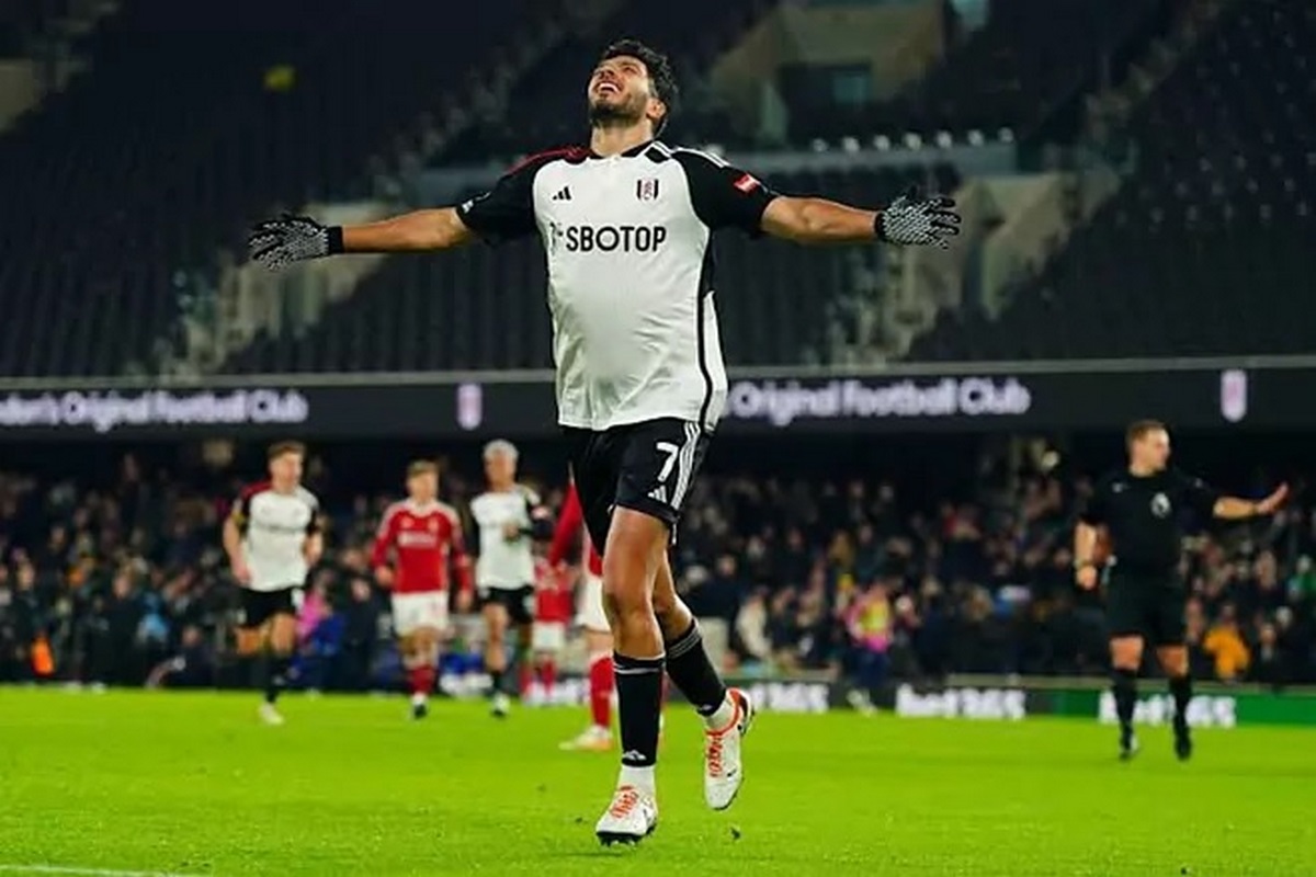 Fulham ya tiene al reemplazo de Raúl Jiménez