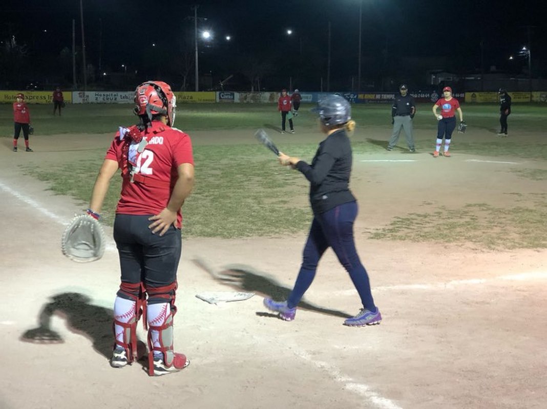 Fénix cae ante Carboneras