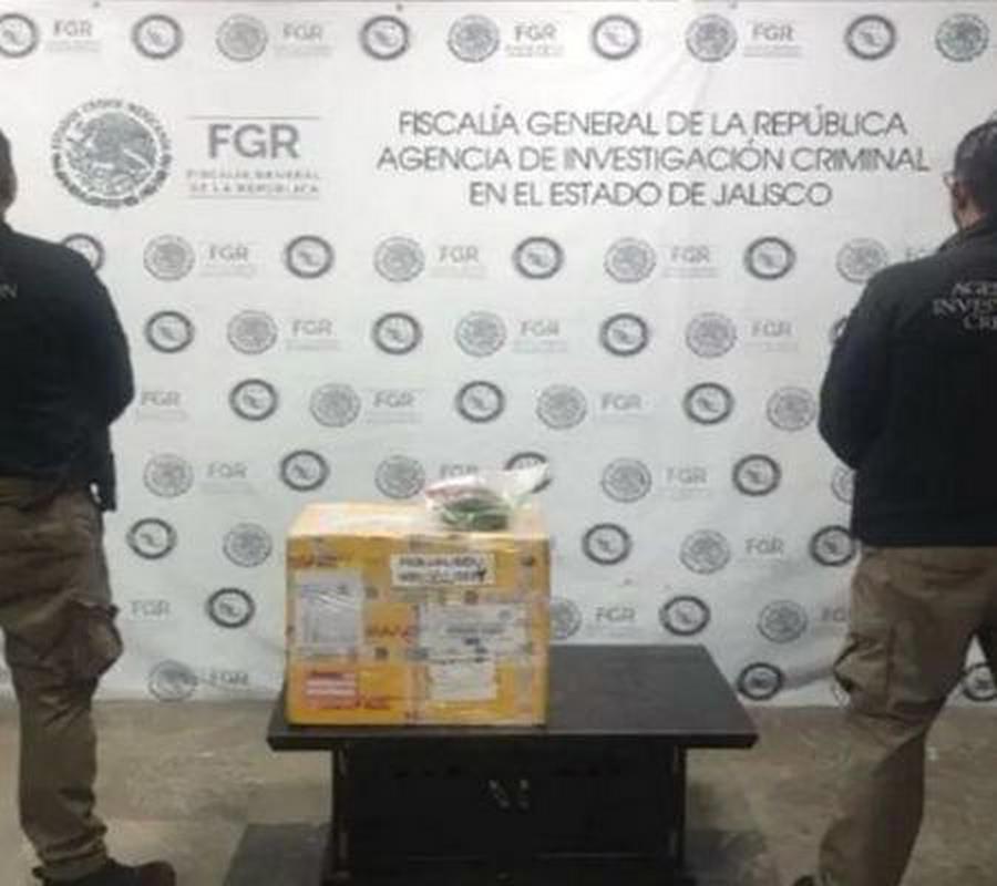 Aseguran metanfetamina en el Aeropuerto Internacional de Guadalajara