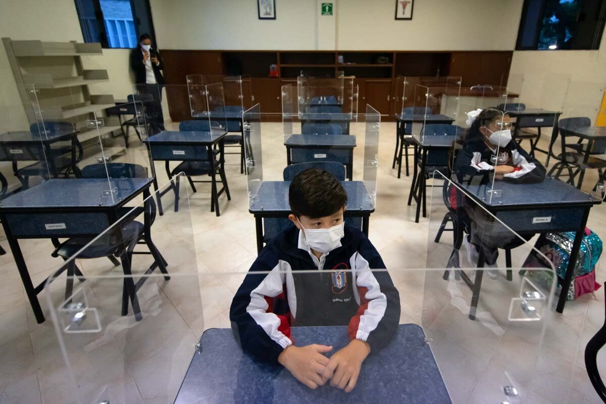Dejó pandemia 32 mil lugares abandonados y 23 mil reprobados en escuelas