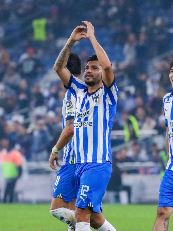 Rayados avanza con goleada sobre Comunicaciones