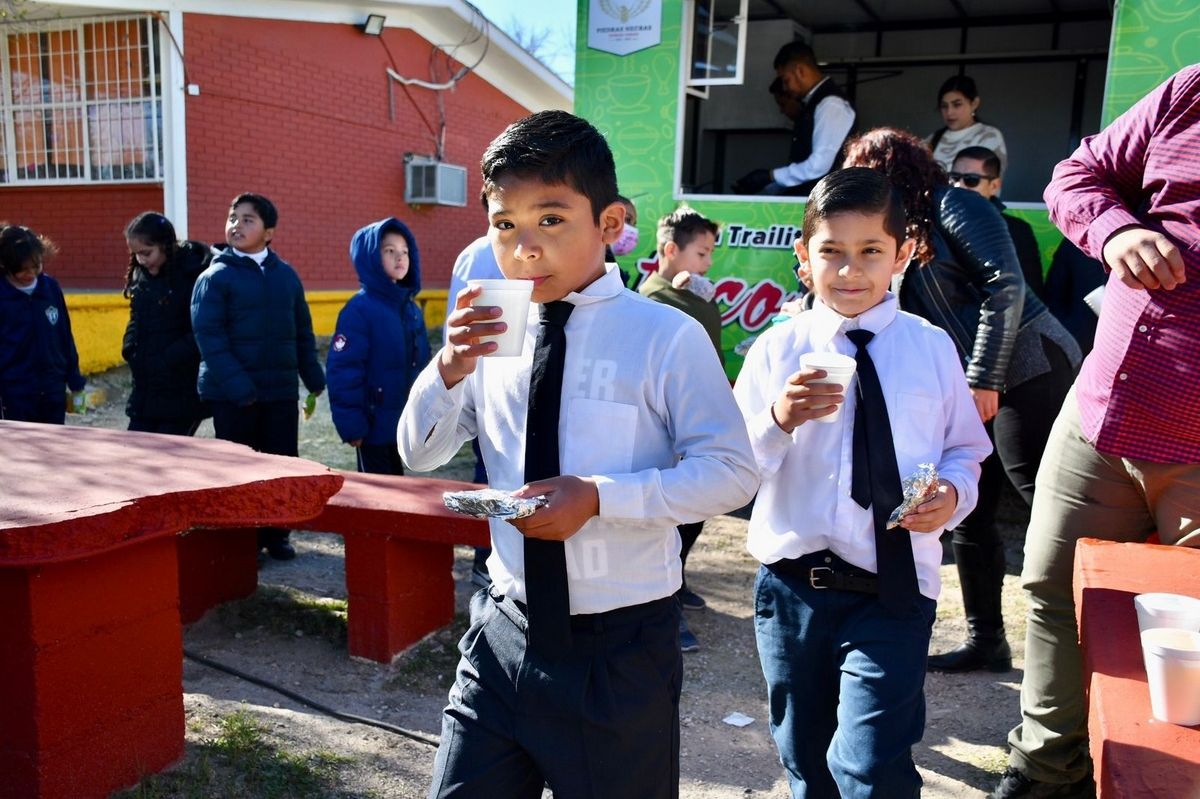 Lleva alcaldesa programa «NTu Escuela» a la colonia San Joaquín