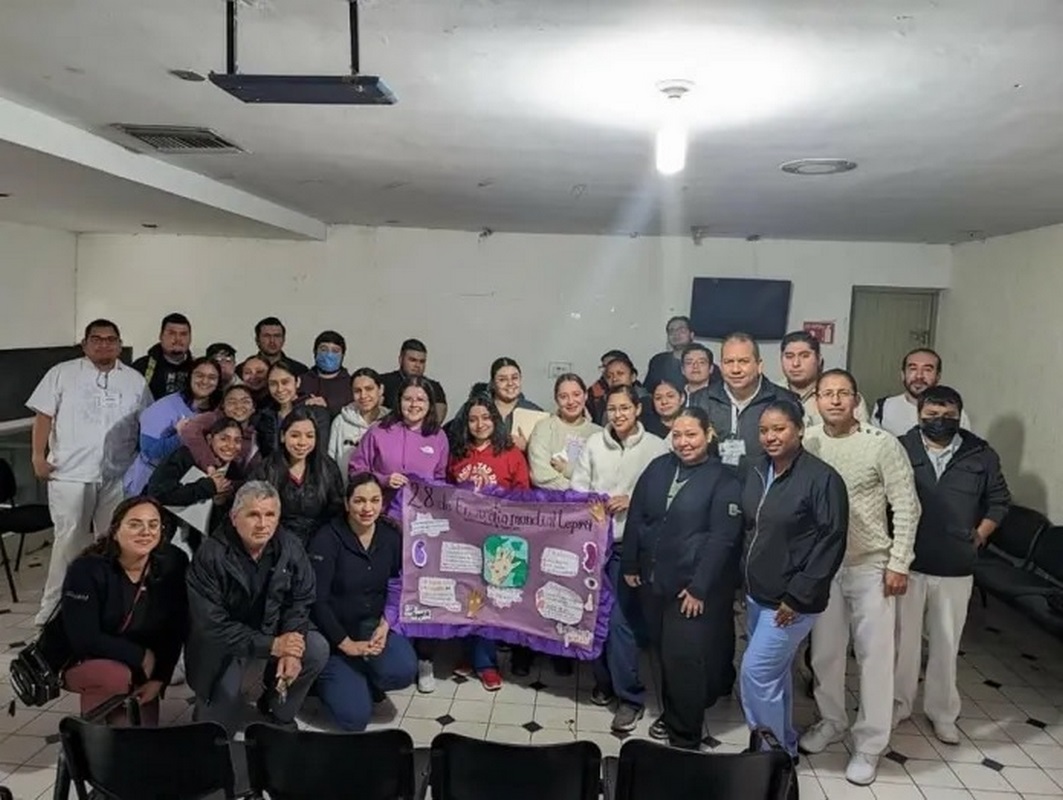 Capacita SSA sobre la lepra en la RC