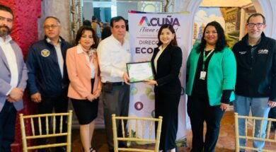 en-acuña-reconoce-labor-Copiar