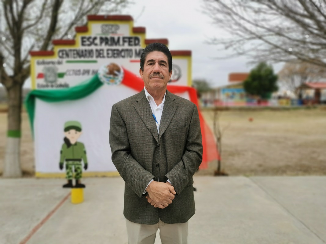 Estudiantes de primaria reconocen la labor de los soldados mexicanos