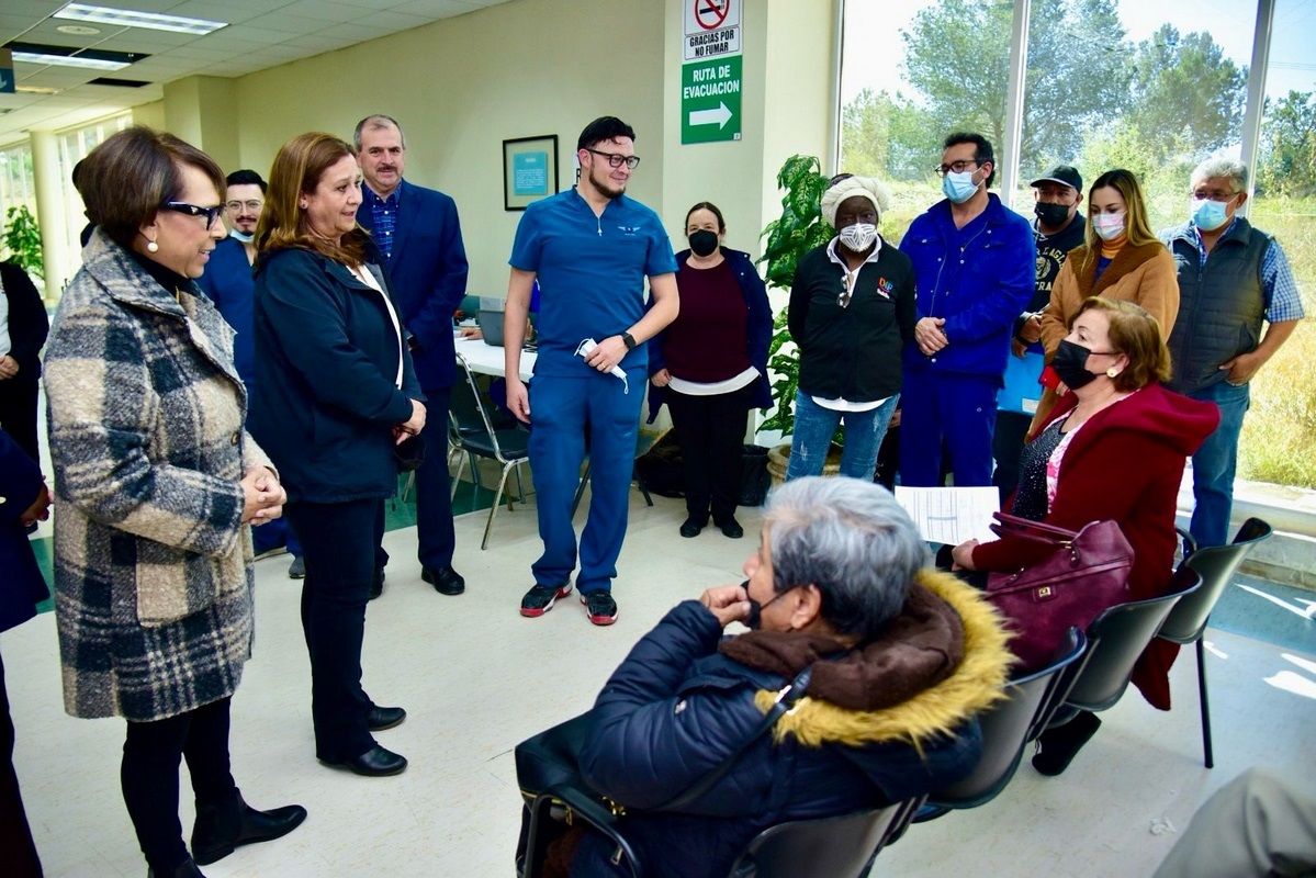 Evalúan a 700 pacientes de Saltillo para cirugía de cataratas