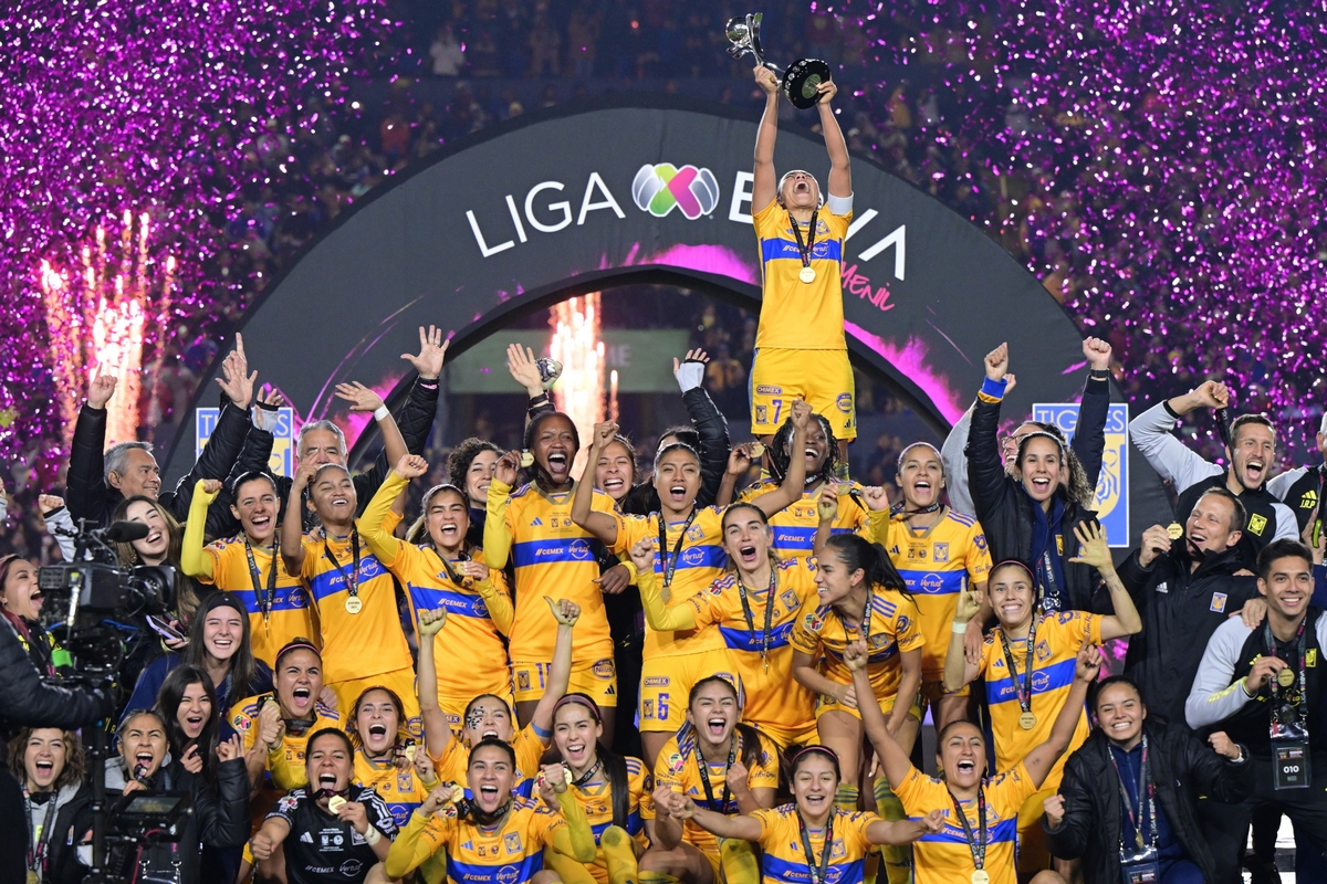 Anuncian Concachampions Femenil
