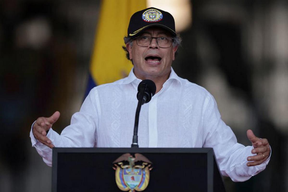 Piden capturar vivo a líder de las FARC.