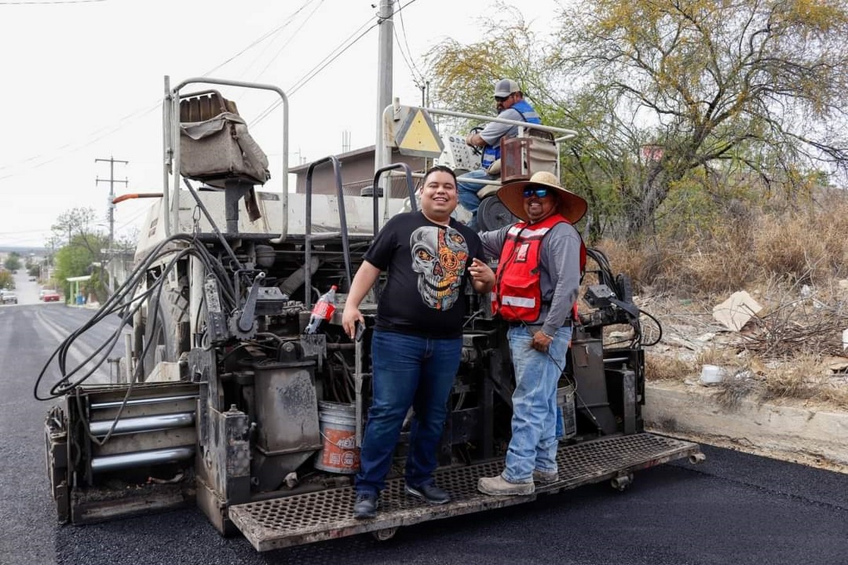 EN SAN JUAN DE SABINAS MÁS OBRAS DE PAVIMENTACIÓN