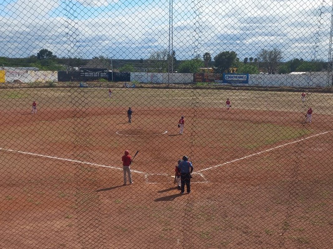 Sabinas amarra boleto rumbo a regional de beisbol