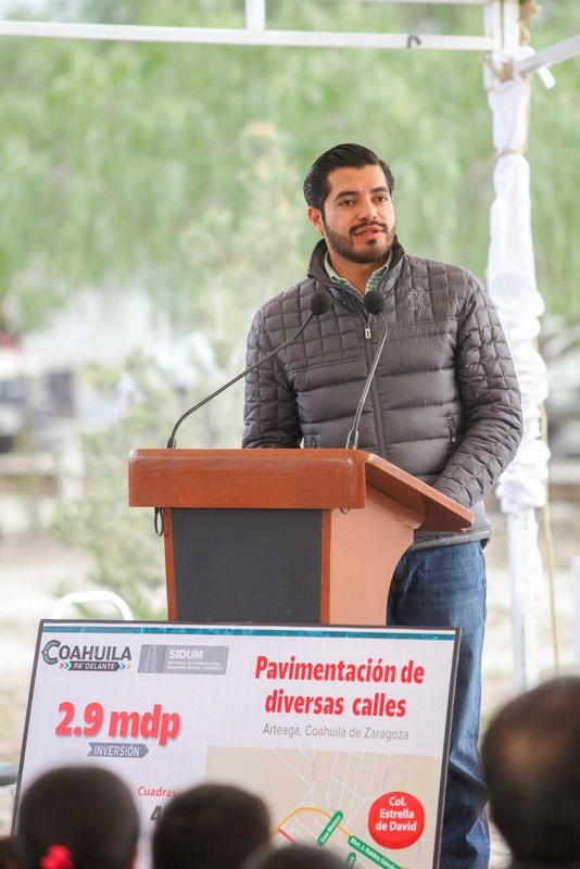 Gobierno Estatal y Municipal de Arteaga Inician Obra de Pavimentación en colonia Estrella de David