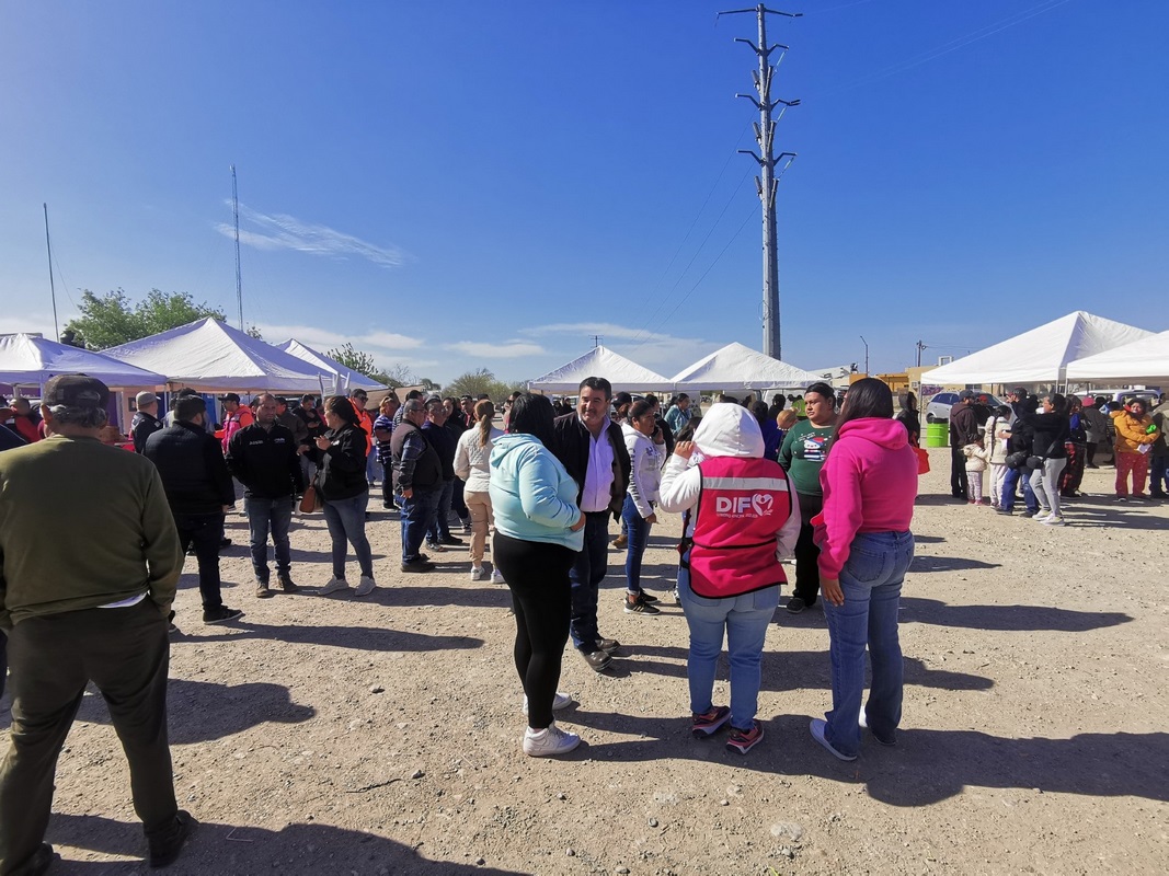 Beneficia brigada “Contigo y con todo” a habitantes de Ampliación Santa Rosa