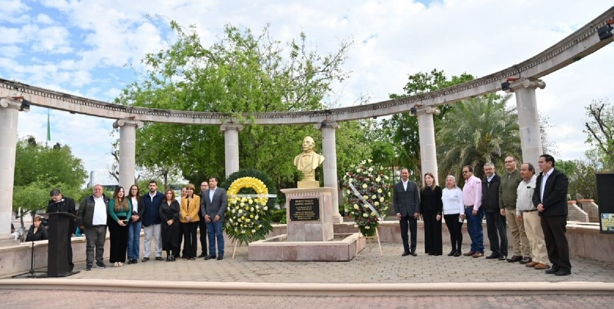 A 218 años de su natalicio honran la memoria de Benito Pablo Juárez García