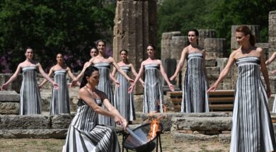 OLY-2024-PARIS-FLAME-GRE