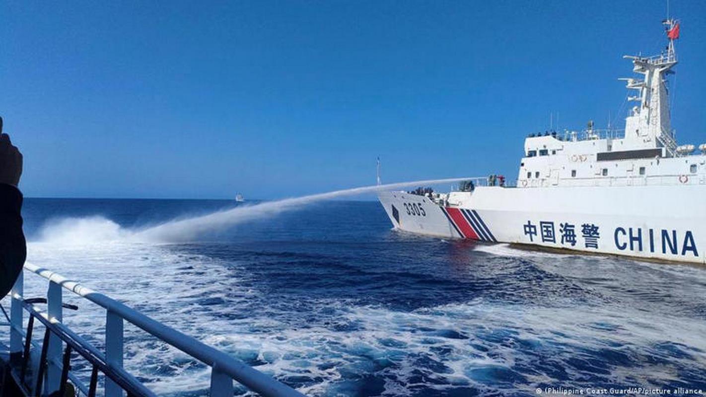 Pekín realiza maniobras militares en el mar de China Meridional