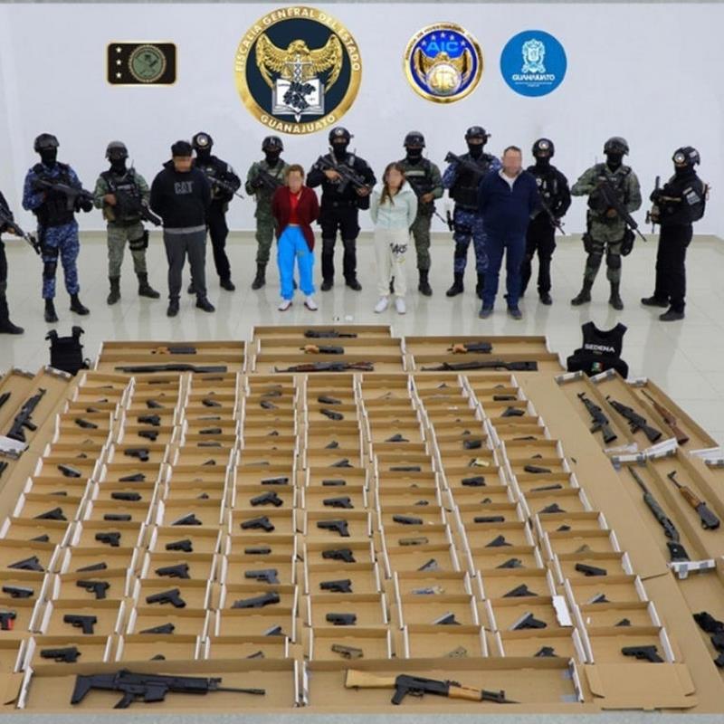 Fiscalía de Guanajuato incauta 143 armas de fuego en operativo