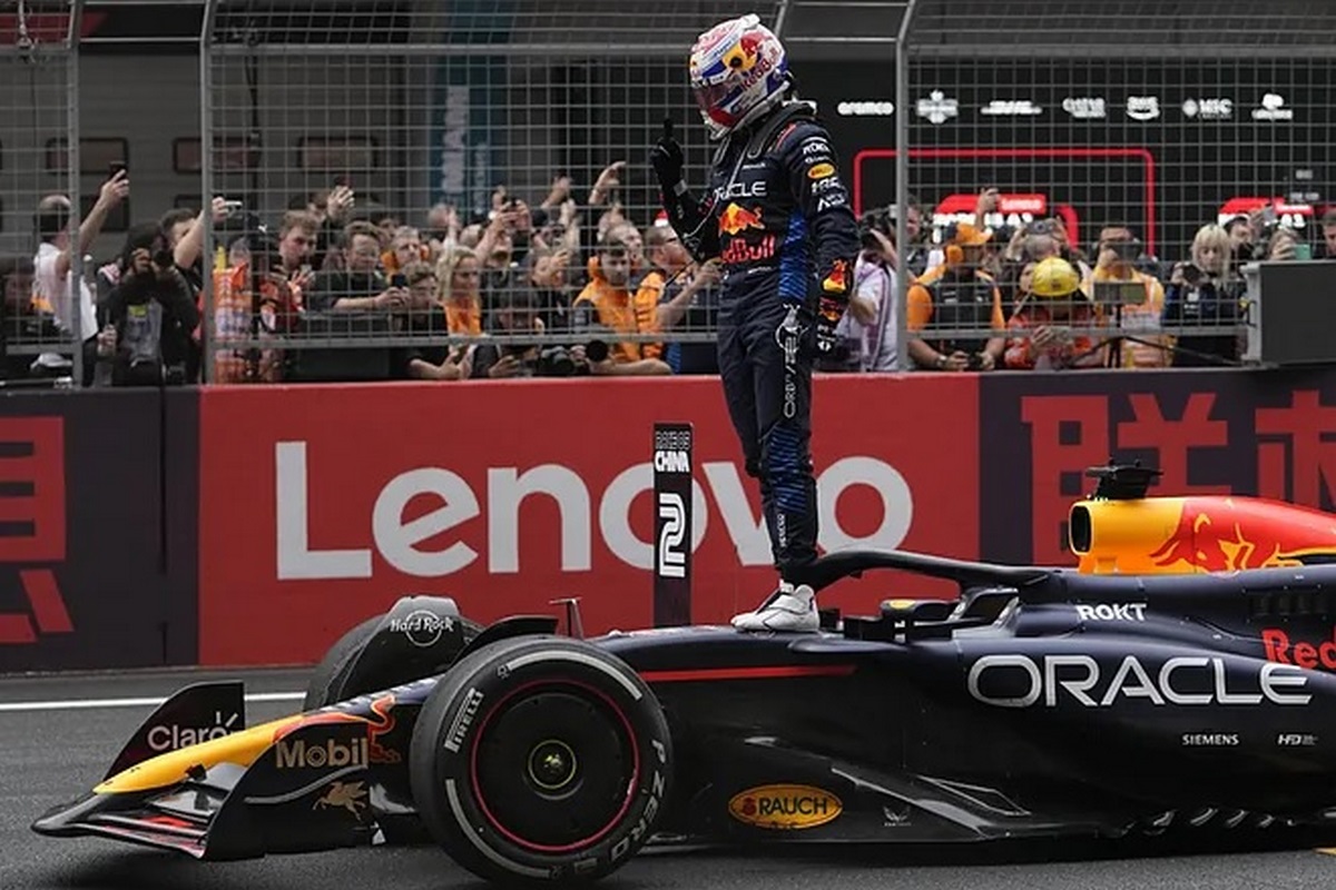 Verstappen pone categórica condición para continuar en Red Bull