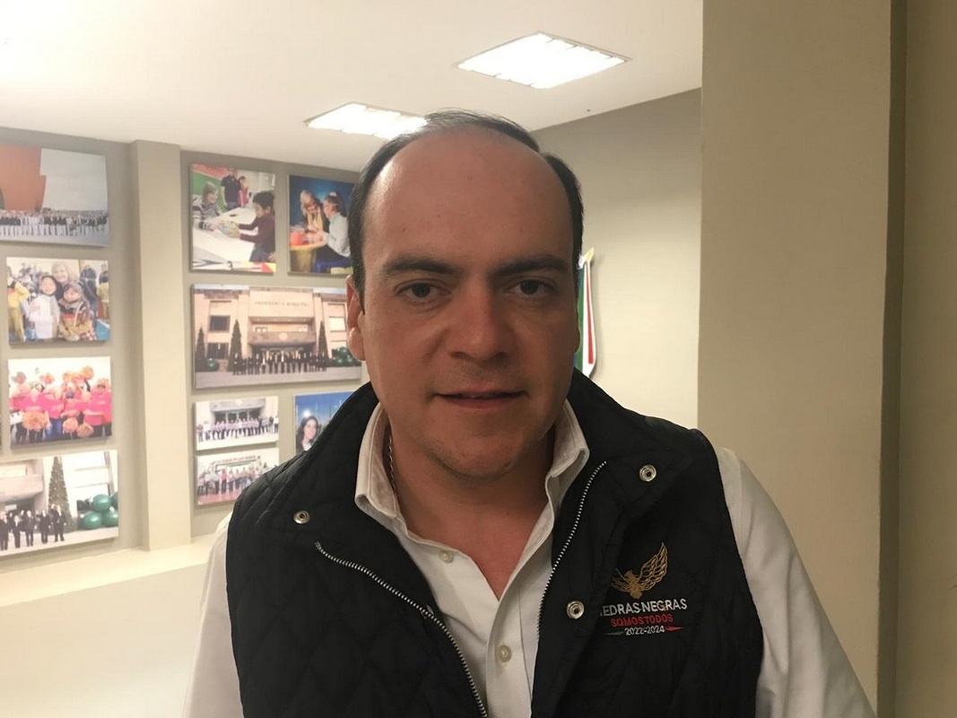 Trabajos de reposición de tubería en caído de la colonia Bravo se ha complicado