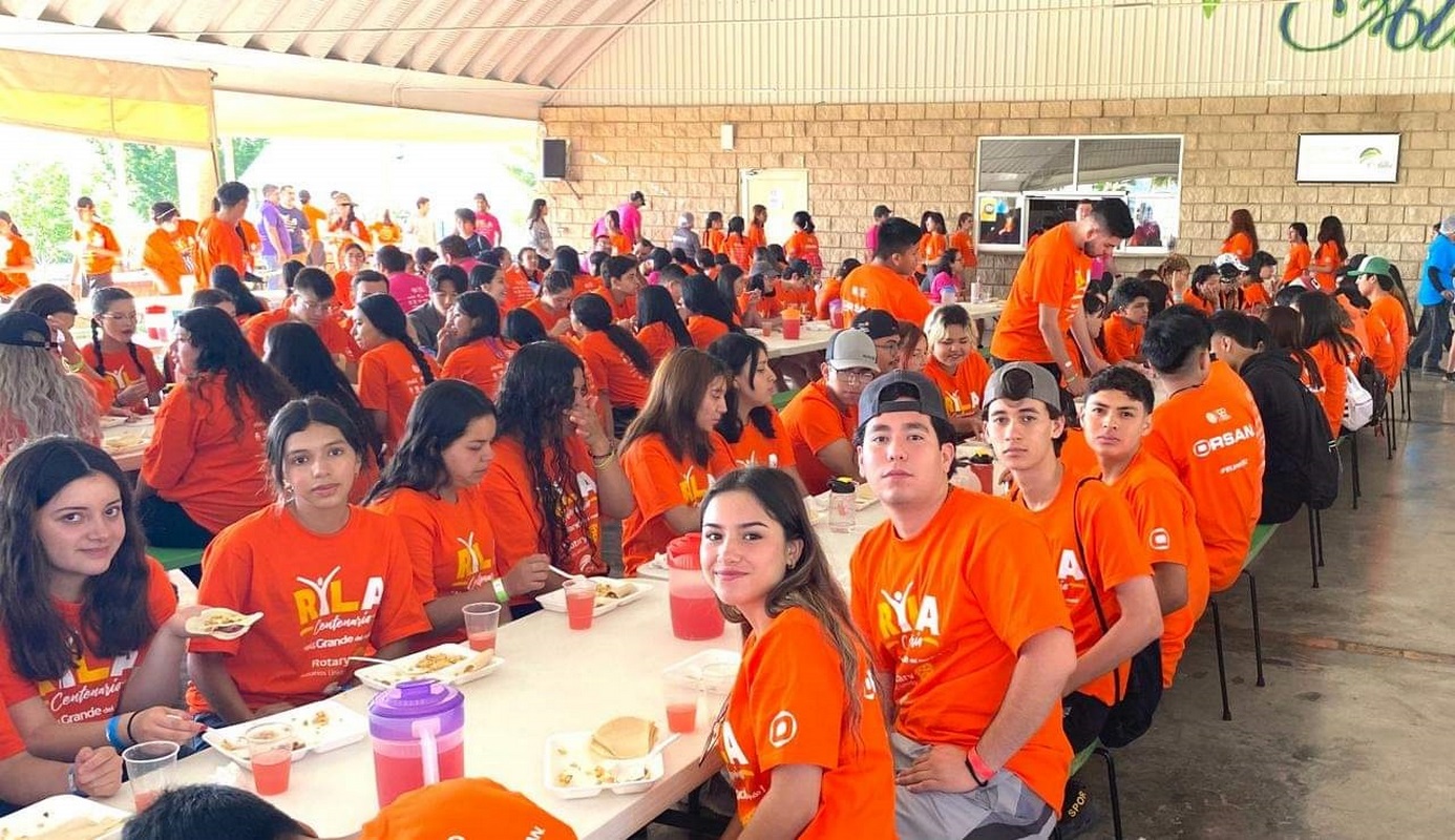Jóvenes líderes se suman a seminario “Centenario por la paz” de Rotarios