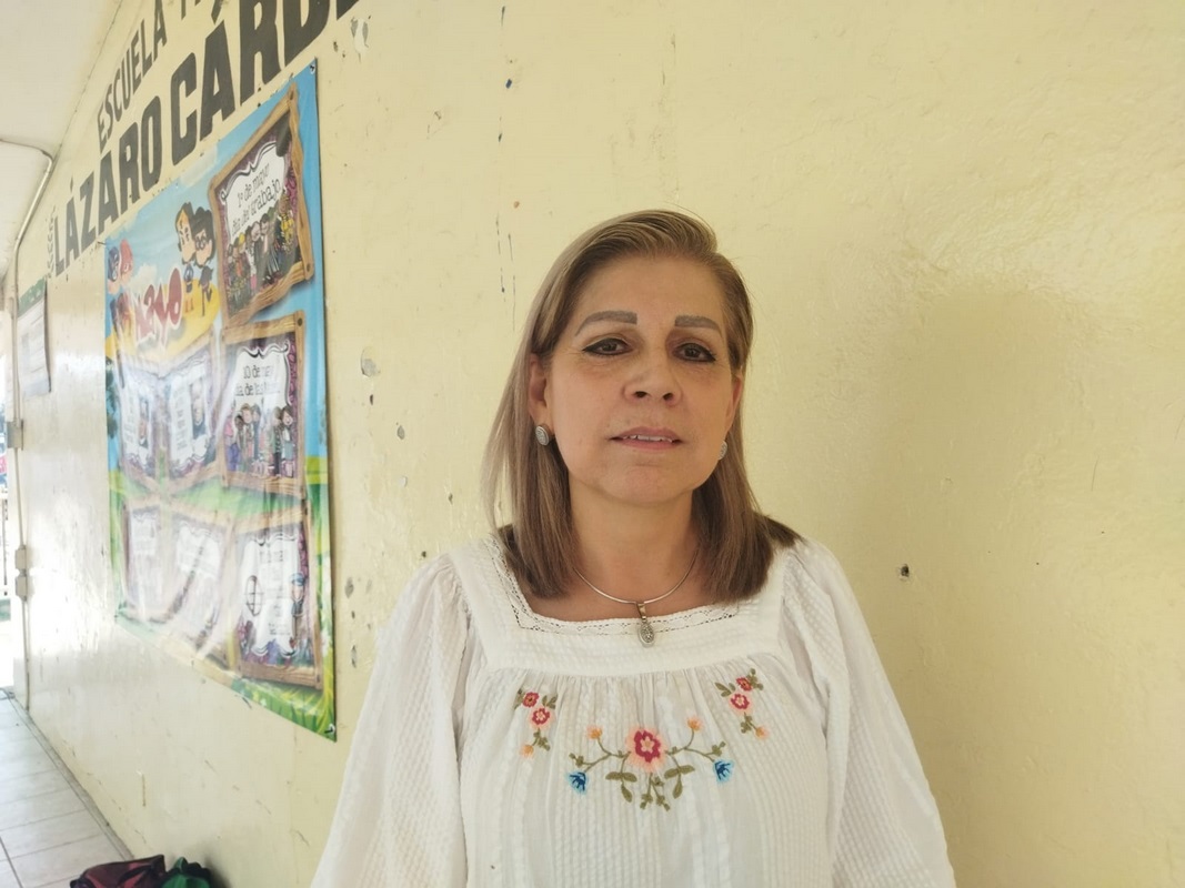 Tiran desechos orgánicos en panteón Santiago en Sabinas