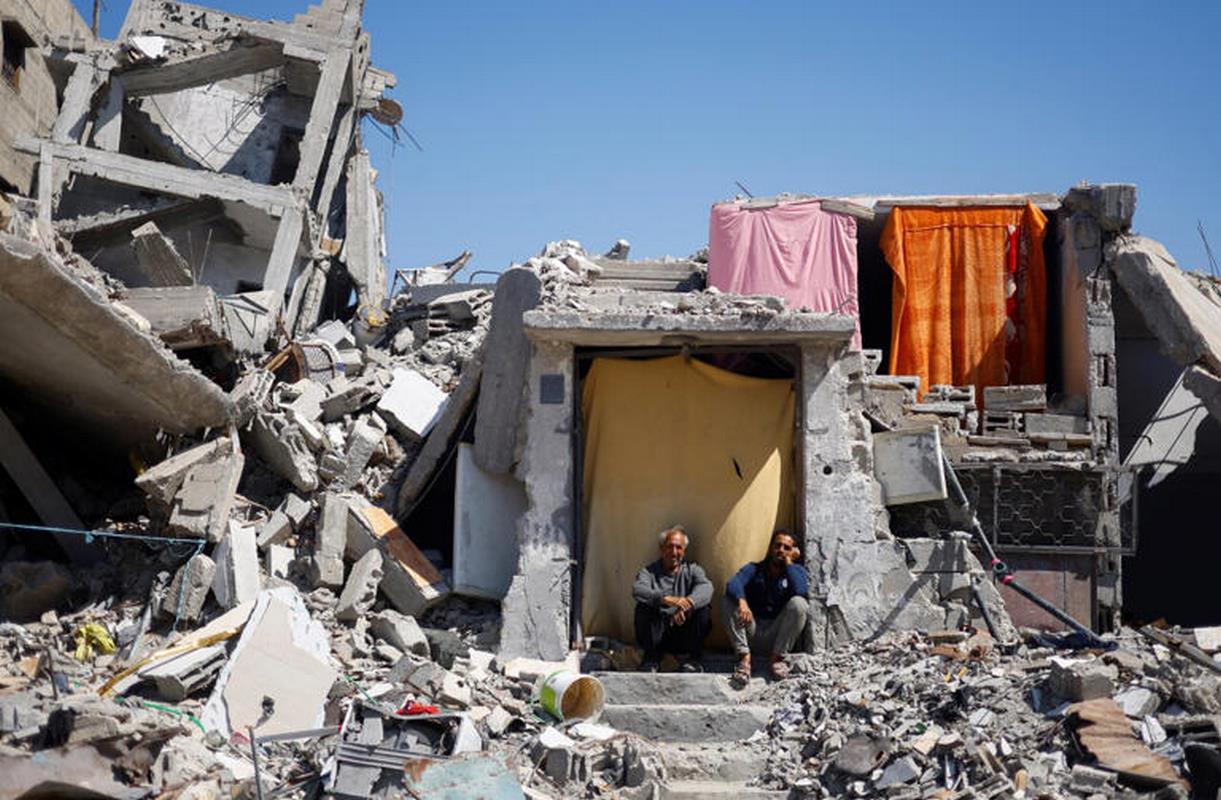 Israel conmemora el aniversario 76 de su creación con más bombardeos en Gaza