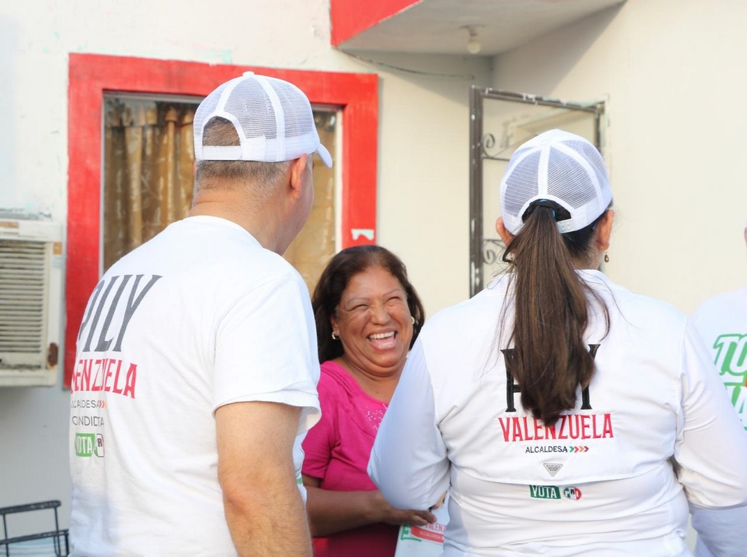Se compromete Pily Valenzuela con plaza pública para la colonia Nogalar
