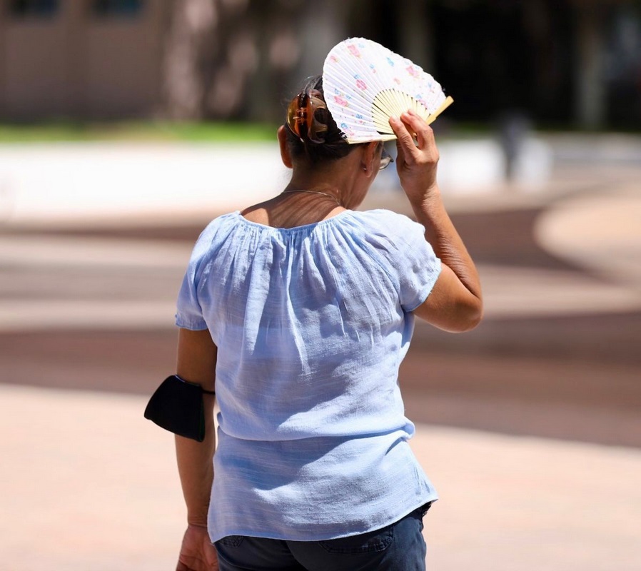 Protéjase de las altas temperaturas en Saltillo: Salud Pública
