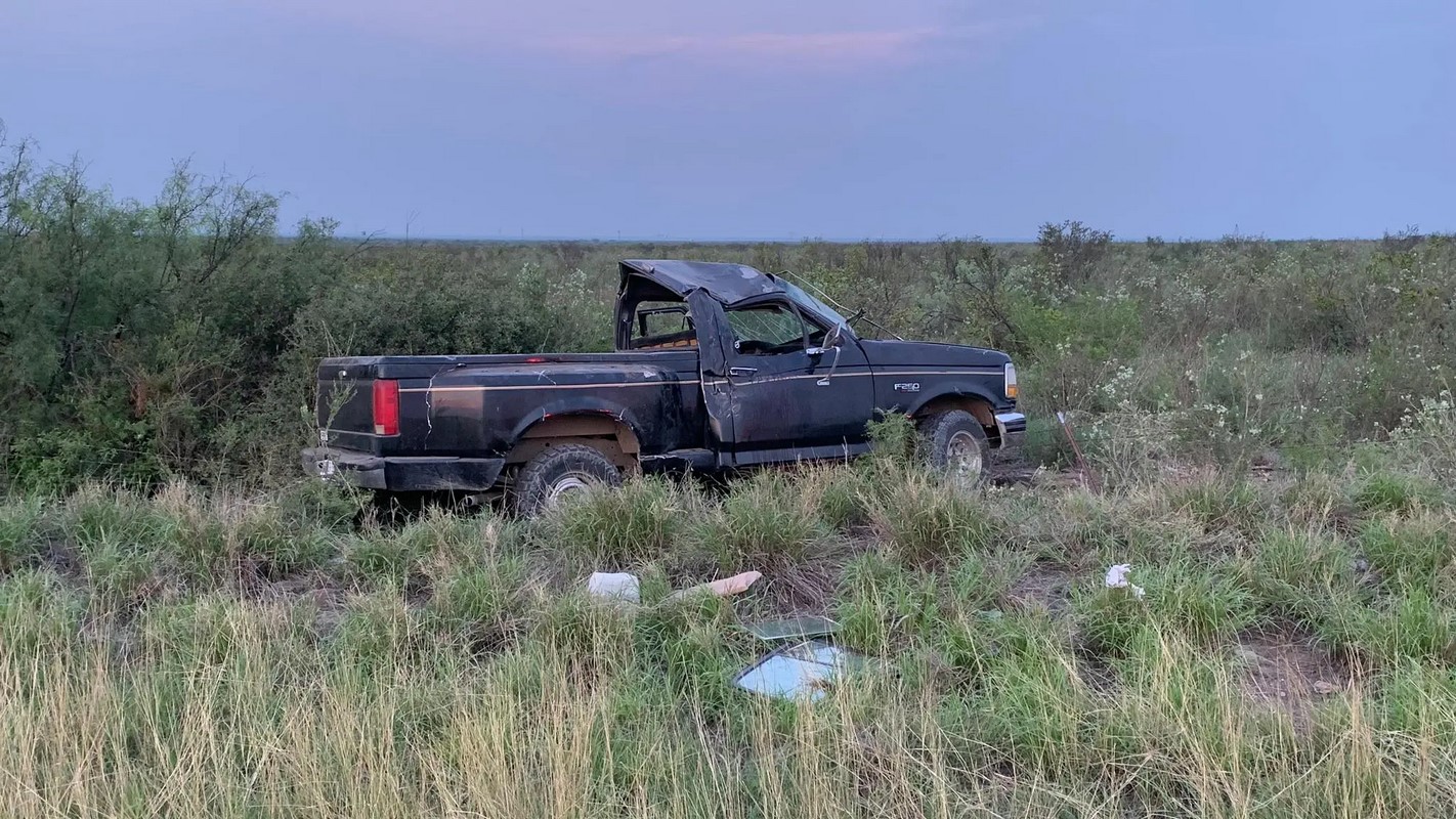 Tres obreros heridos en volcadura sobre la 57