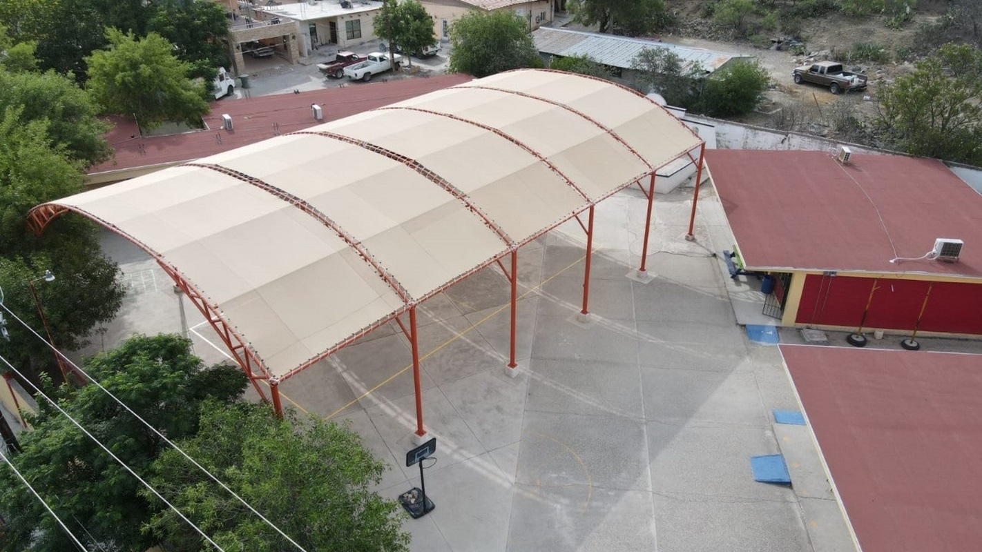 Entregan techo malla sombra a la escuela primaria Anselma Vitela de Bósquez