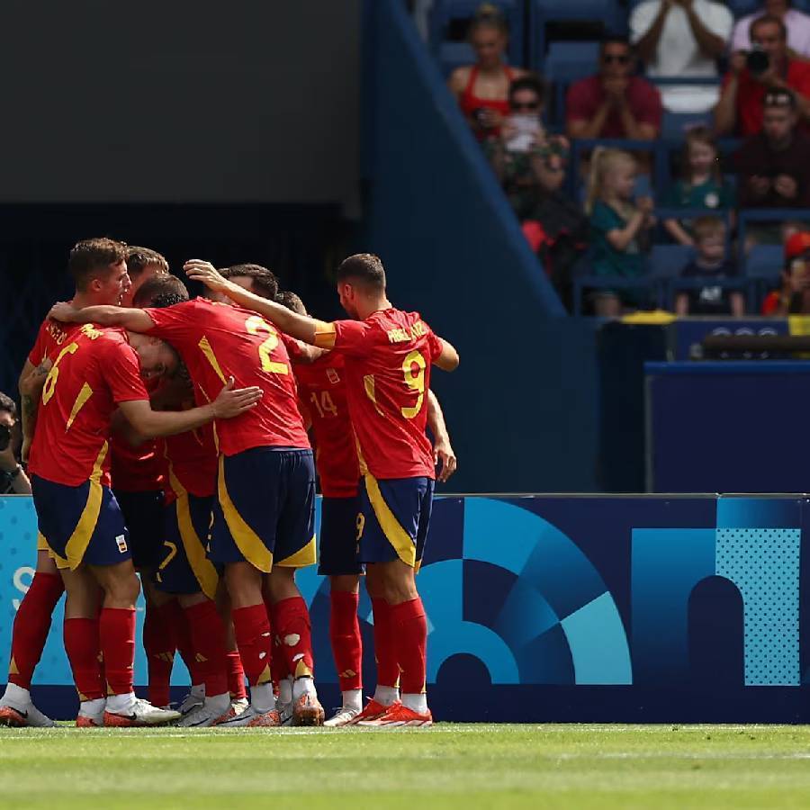 España vence a Uzbekistán en su debut en París 2024