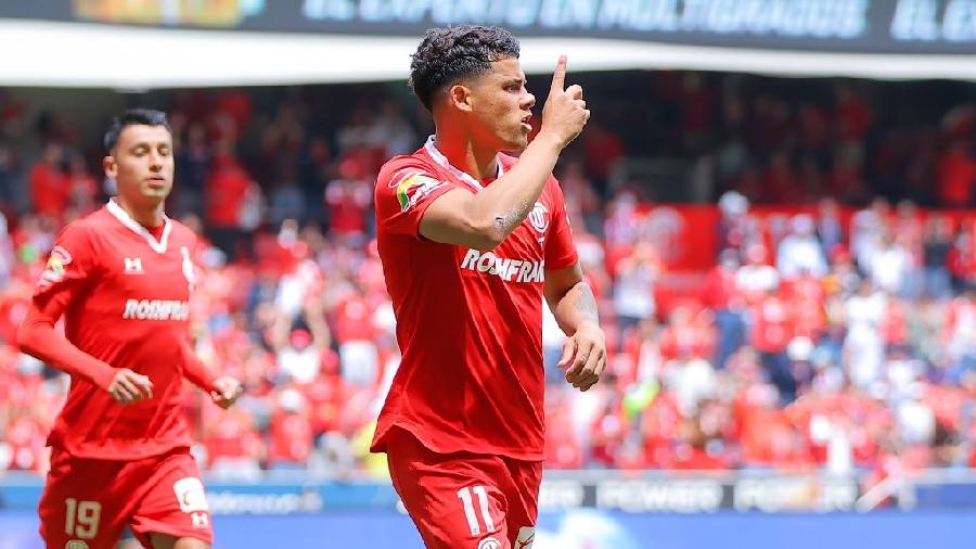 ¿Se va? Paiva Revela el futuro de Maxi Araújo: ‘el mercado está abierto’