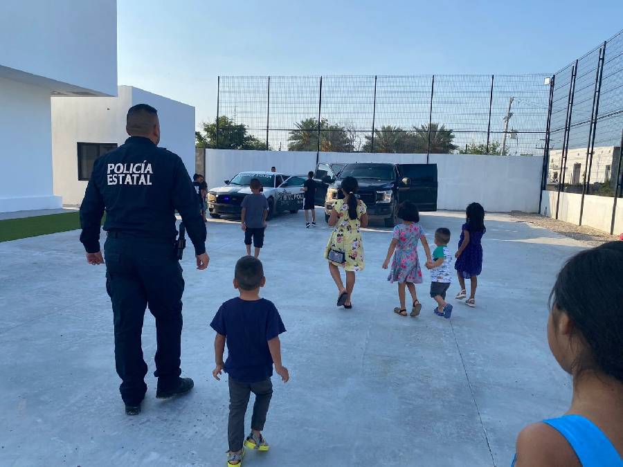 Conviven policías con niños de casa hogar “Refugio y Esperanza”