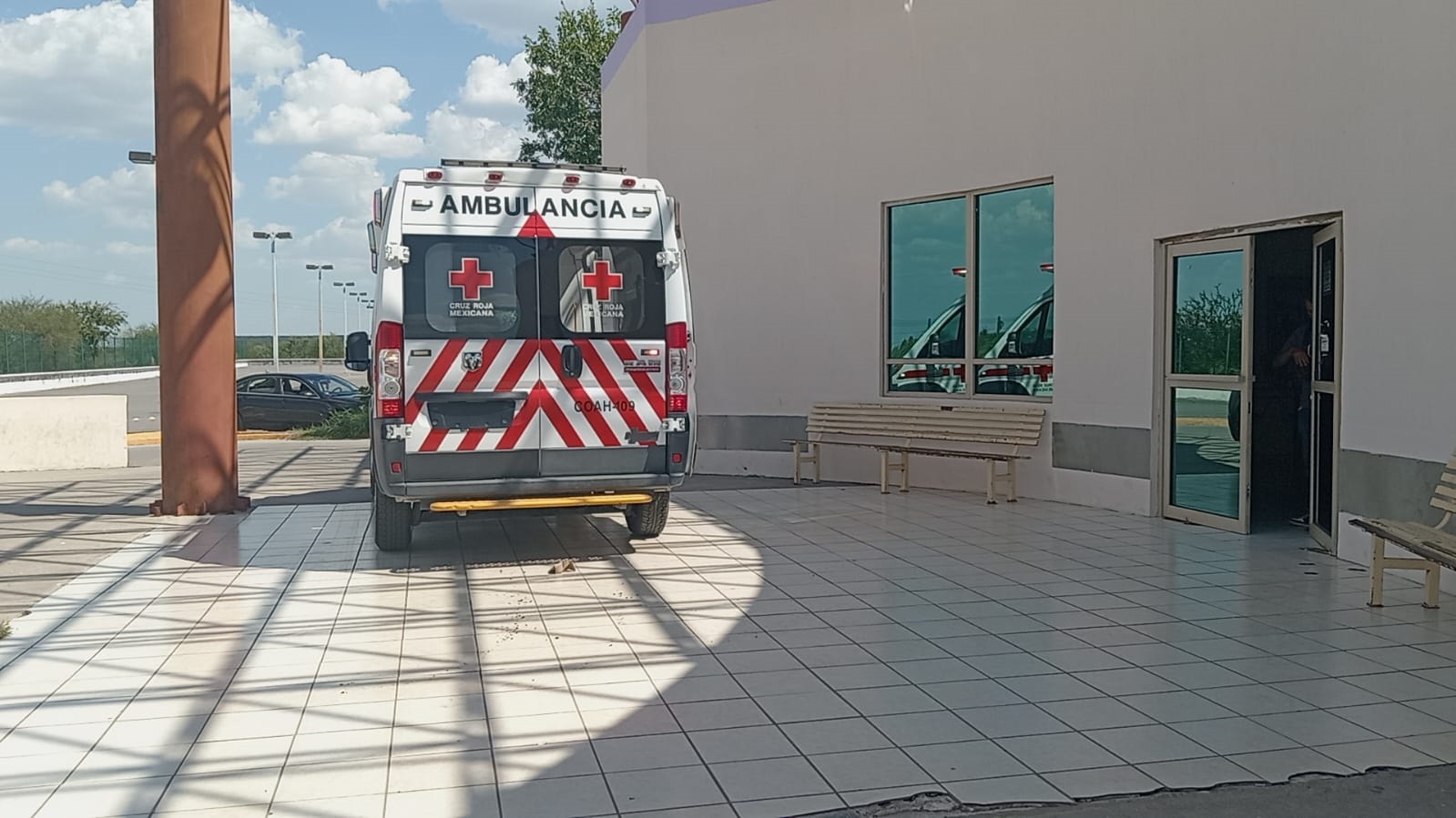 POR SOBREDOSIS UNA MUJER CONVULSIONA