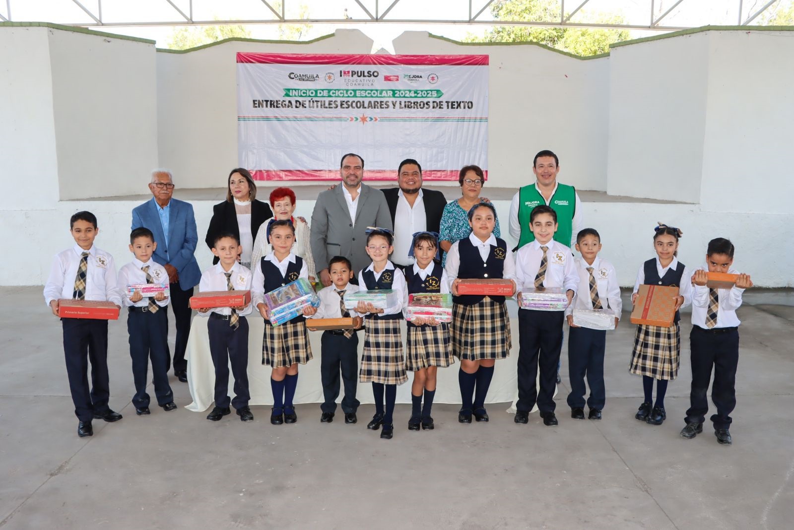 Inicia ciclo escolar 2024-2025 en escuelas de nivel básico de San Juan de Sabinas