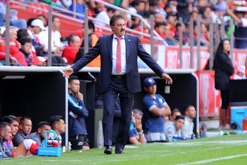 Ricardo La Volpe ya tiene nuevo club: el técnico oficializa que regresa como entrenador