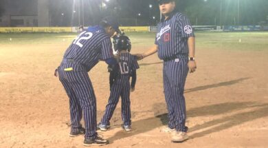 LENIS 42-161024-DODGERS-3