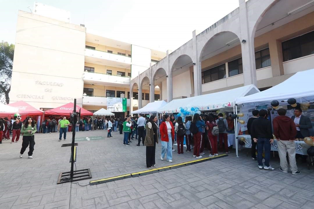 Celebra Facultad de Ciencias Químicas de la UAdeC su 78 Aniversario con una Feria de Ciencias y Ciclo de Conferencias