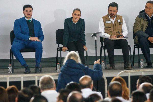 “No nos dan diagnósticos ni tratamientos”, reclaman a Sheinbaum en Nuevo León por mala atención en el IMSS